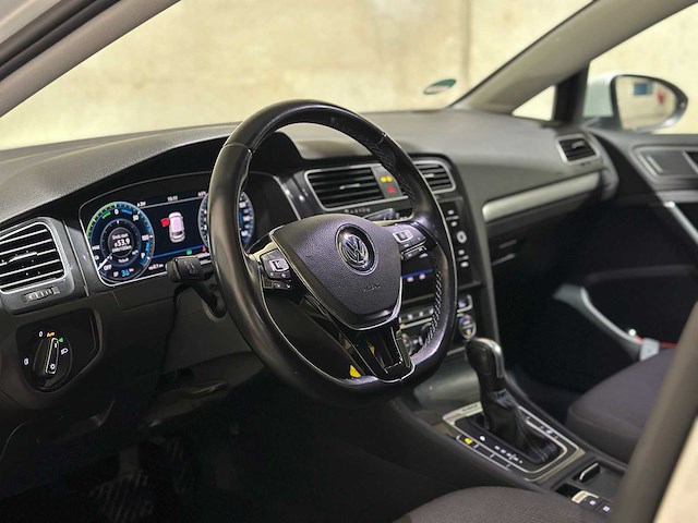 Volkswagen e-golf e-dition 136pk 2020, k-596-hs - afbeelding 11 van  42