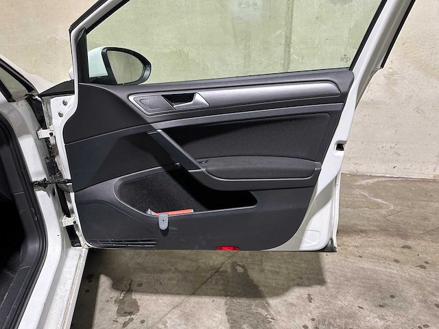 Volkswagen e-golf e-dition 136pk 2020, k-596-hs - afbeelding 33 van  42