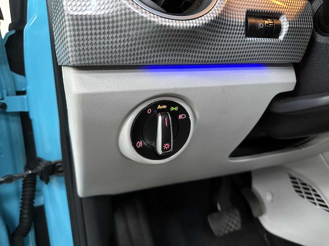 Volkswagen e-up! 60kw 82pk 2018, k-672-pk - afbeelding 13 van  43