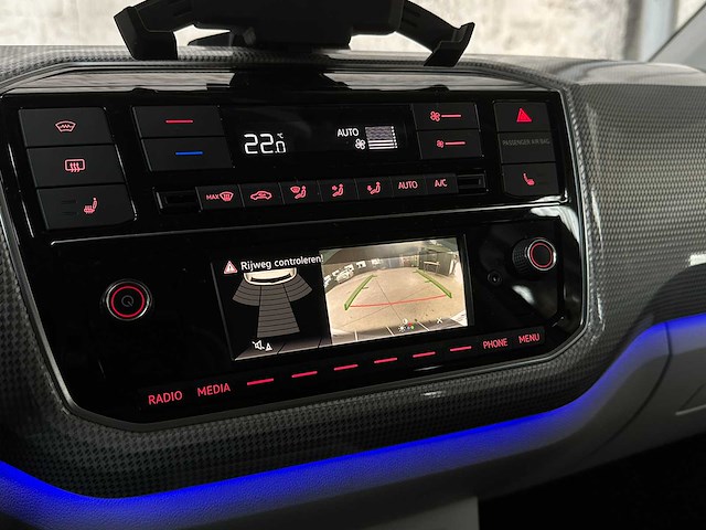 Volkswagen e-up! 60kw 82pk 2018, k-672-pk - afbeelding 22 van  43