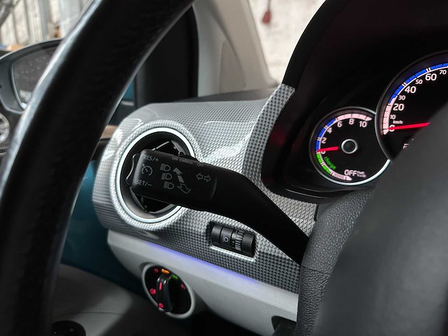 Volkswagen e-up! 60kw 82pk 2018, k-672-pk - afbeelding 16 van  43