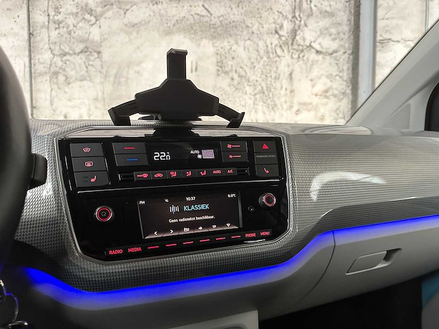 Volkswagen e-up! 60kw 82pk 2018, k-672-pk - afbeelding 21 van  43