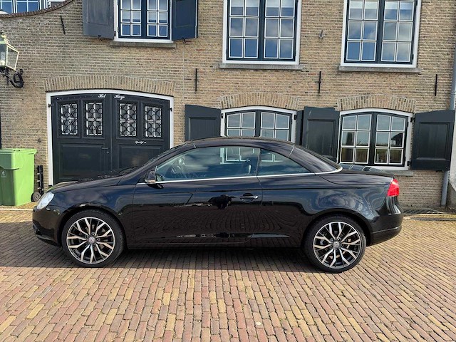 Volkswagen eos 2.0-16v fsi 56-tp-sb - afbeelding 2 van  12