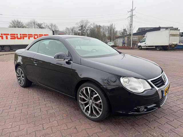 Volkswagen eos 2.0-16v fsi pano s edition 56-tp-sb - afbeelding 18 van  37