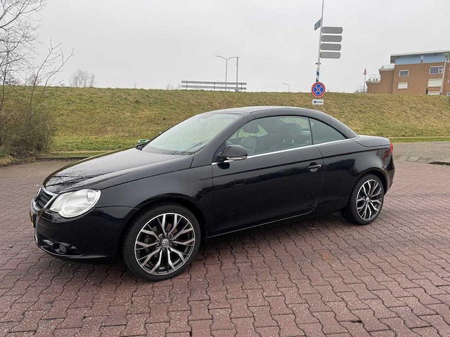 Volkswagen eos 2.0-16v fsi pano s edition 56-tp-sb - afbeelding 12 van  37