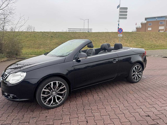 Volkswagen eos 2.0-16v fsi pano s edition 56-tp-sb - afbeelding 30 van  37