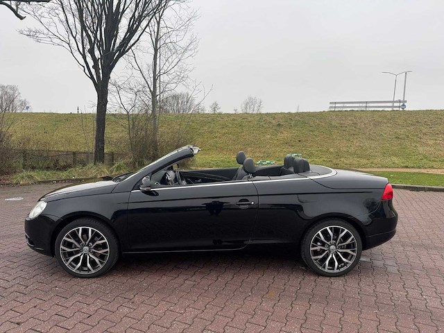 Volkswagen eos 2.0-16v fsi pano s edition 56-tp-sb - afbeelding 23 van  37
