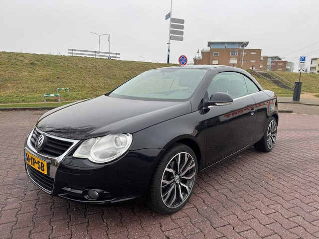 Volkswagen eos 2.0-16v fsi pano s edition 56-tp-sb - afbeelding 2 van  32