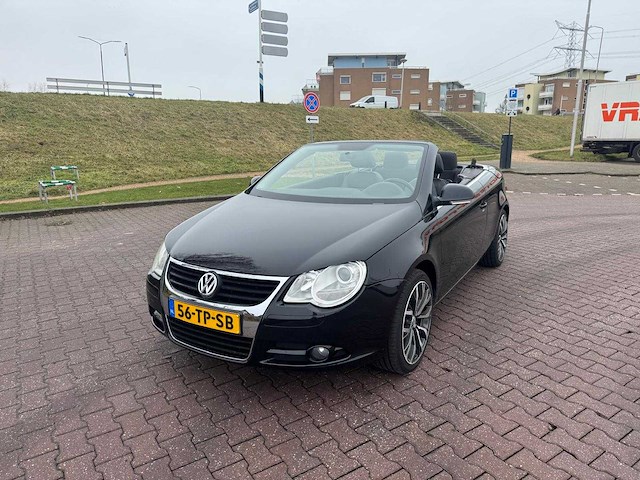 Volkswagen eos 2.0-16v fsi pano s edition 56-tp-sb - afbeelding 2 van  2