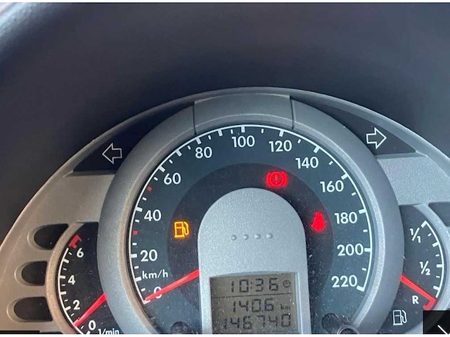 Volkswagen fox - 1.2 trendline, 24-xb-jd - afbeelding 2 van  8