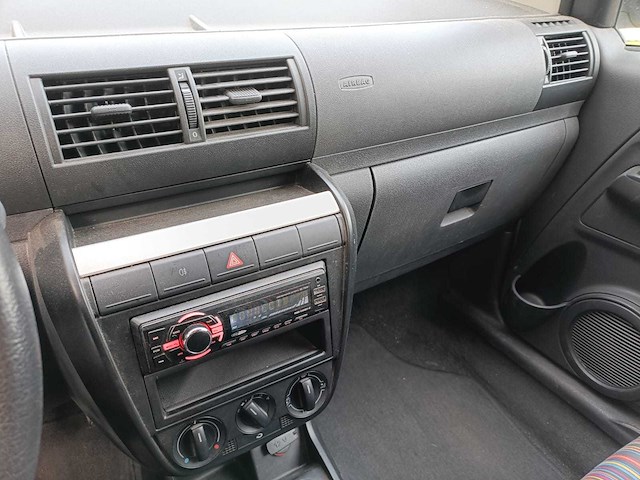 Volkswagen fox 1.2 trendline, 59-sp-xj - afbeelding 12 van  12