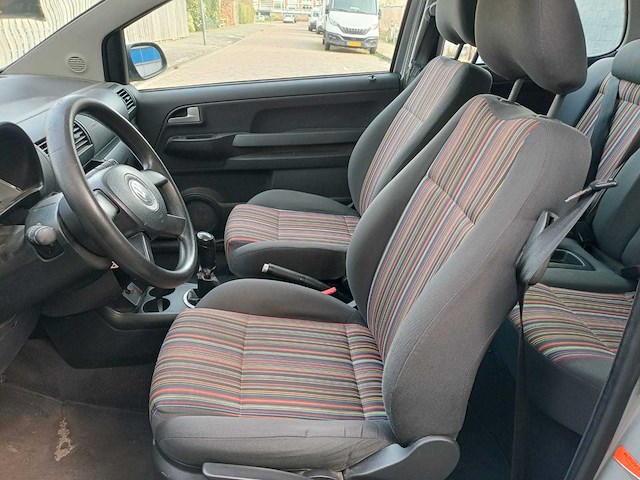 Volkswagen fox 1.2 trendline, 59-sp-xj - afbeelding 4 van  12