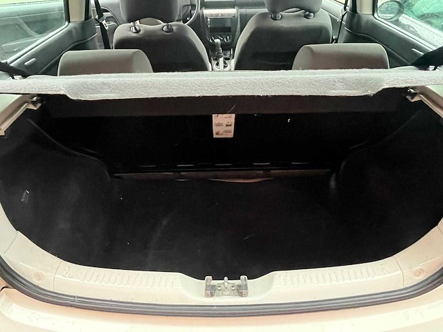 Volkswagen fox 1.2 trendline, ng-494-s - afbeelding 2 van  13