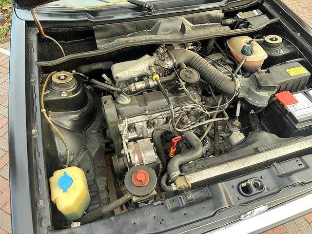 Volkswagen golf 1 cabriolet 1.8 2h 72kw u9, rs-ld-33 - afbeelding 9 van  16