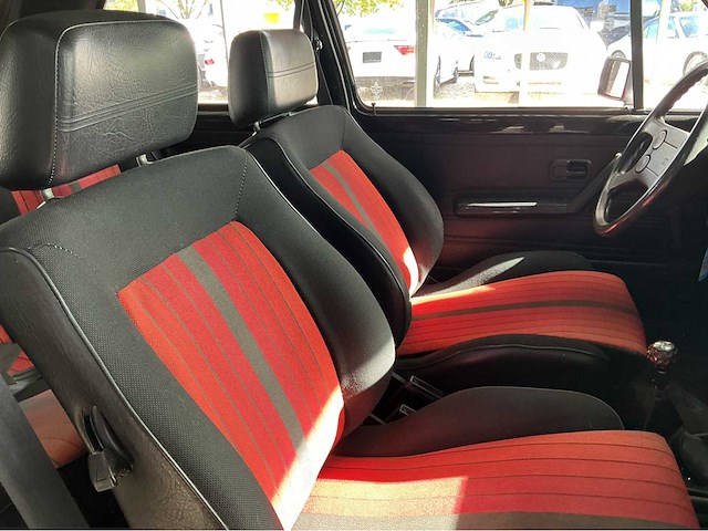 Volkswagen golf 1 gti 1.8 – iconische klassieker uit 1983 | 112 pk | 5-bak | een gti voor de liefhebber en verzamelaar - afbeelding 9 van  44