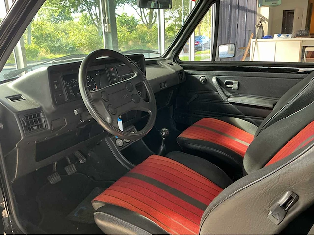 Volkswagen golf 1 gti 1.8 – iconische klassieker uit 1983 | 112 pk | 5-bak | een gti voor de liefhebber en verzamelaar - afbeelding 6 van  44