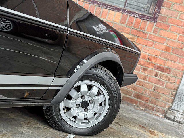 Volkswagen golf 1 gti 1.8i 112pk 1983 65.000 km! - afbeelding 13 van  40
