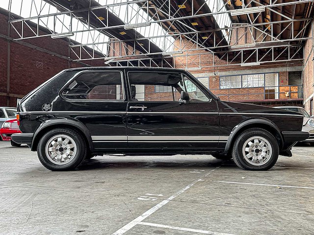 Volkswagen golf 1 gti 1.8i 112pk 1983 65.000 km! - afbeelding 19 van  40
