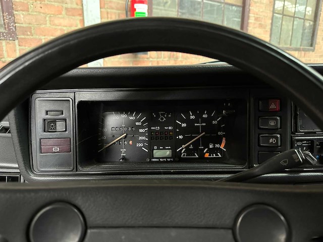 Volkswagen golf 1 gti 1.8i 112pk 1983 65.000 km! - afbeelding 18 van  40