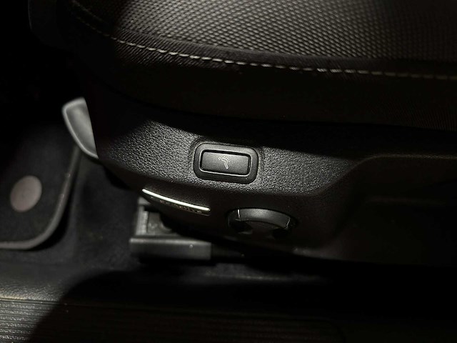 Volkswagen golf 1.0 tsi comfortline business 110pk 2018 (origineel-nl), rx-771-l - afbeelding 8 van  25