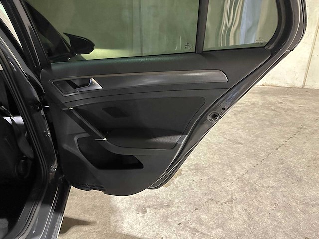 Volkswagen golf 1.0 tsi comfortline business 110pk 2018 (origineel-nl), rx-771-l - afbeelding 30 van  41