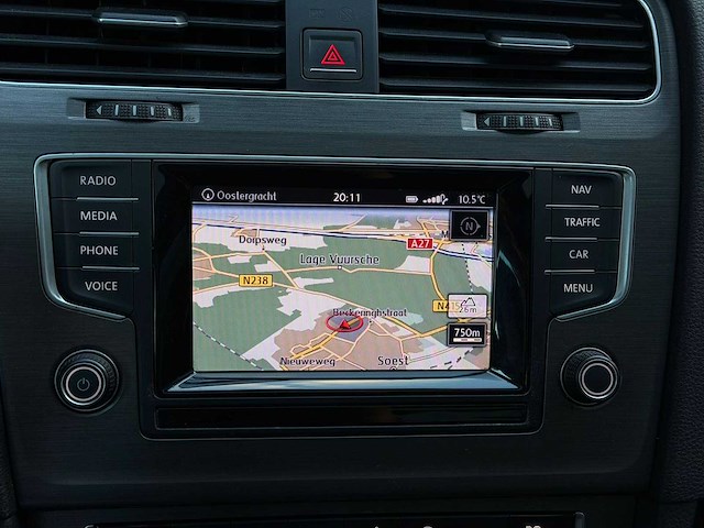 Volkswagen golf 1.2 tsi highline | l-178-sk i - afbeelding 10 van  12