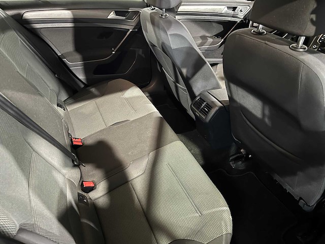Volkswagen golf 1.2 tsi highline, sn-677-f - afbeelding 18 van  18