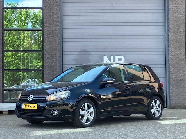 Volkswagen golf 1.2 tsi trendl.bluem, tn-791-r - afbeelding 1 van  15