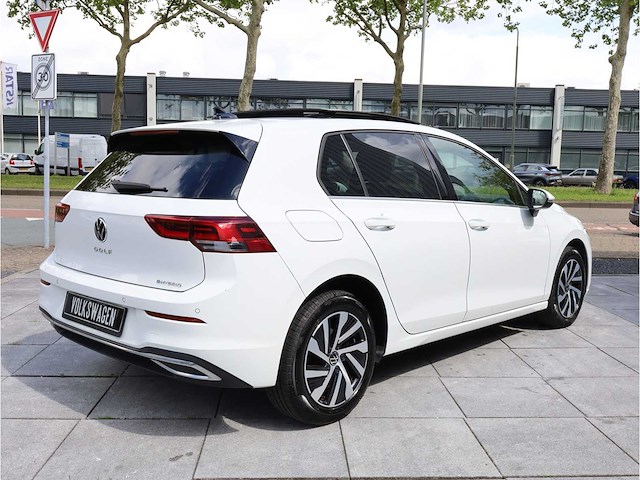 Volkswagen golf 1.4 ehybrid 204pk automaat 2022 - afbeelding 32 van  36