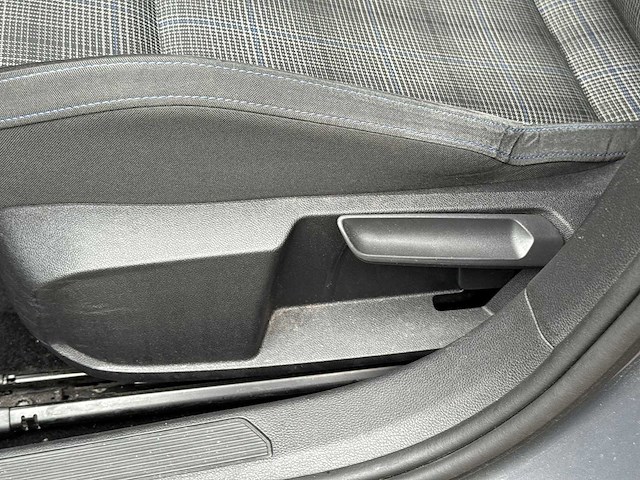 Volkswagen golf 1.4 ehybrid gte | l-573-lh - afbeelding 10 van  31