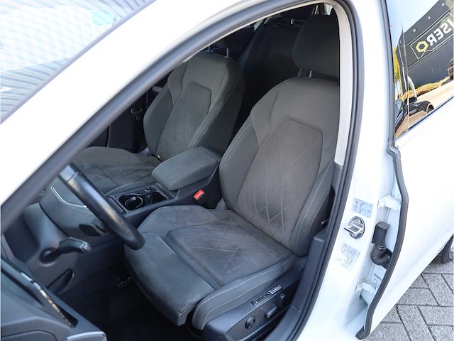 Volkswagen golf 1.4 ehybrid phev 204pk automaat 2021 - afbeelding 4 van  30