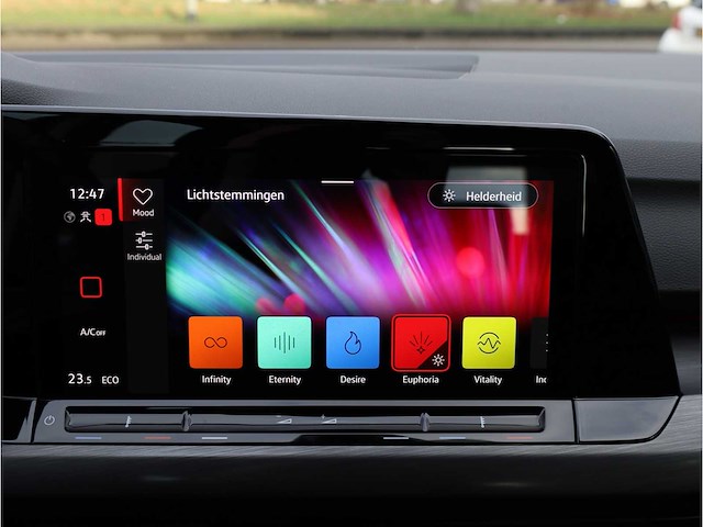 Volkswagen golf 1.4 ehybrid phev 204pk automaat 2023 - afbeelding 14 van  32