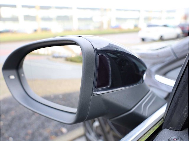 Volkswagen golf 1.4 ehybrid phev 204pk automaat 2023 - afbeelding 18 van  32