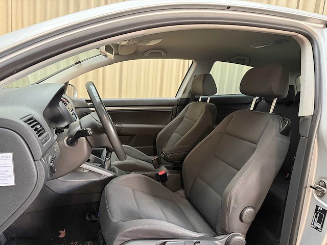 Volkswagen golf 1.4 fsi sportline 2004 - afbeelding 17 van  22