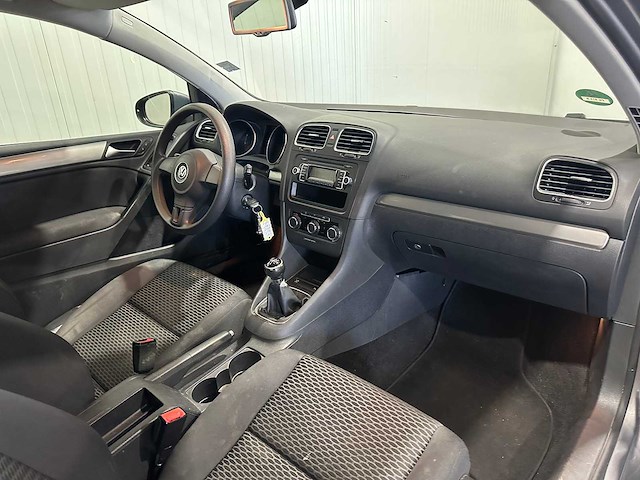Volkswagen golf 1.4 trendline pn-913-b - afbeelding 1 van  5