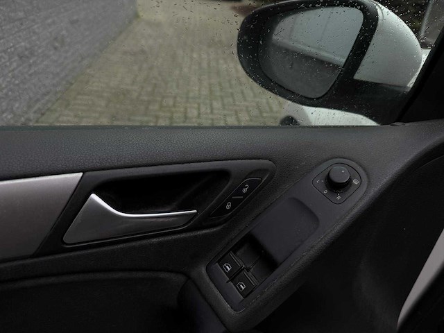 Volkswagen golf 1.4 trendline, r-627-ln - afbeelding 16 van  17