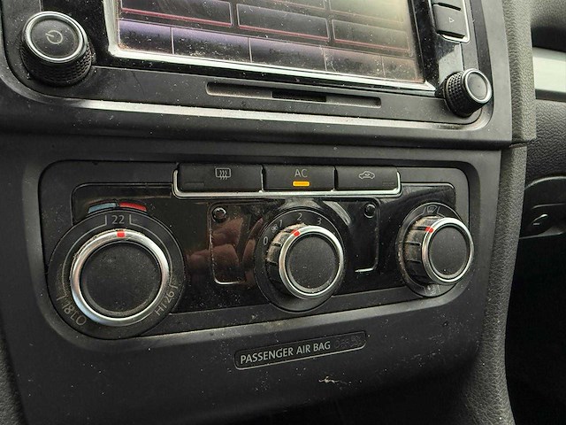 Volkswagen golf 1.4 trendline, r-627-ln - afbeelding 4 van  17