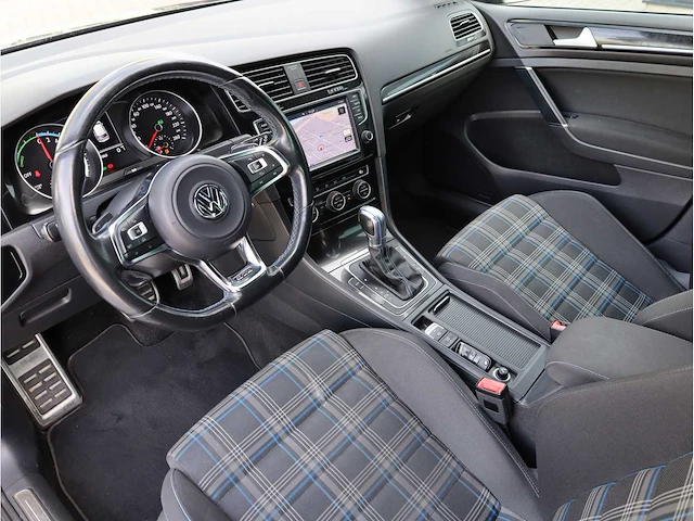 Volkswagen golf 1.4 tsi gte 2014 automaat, 3-zdj-73 - afbeelding 2 van  43