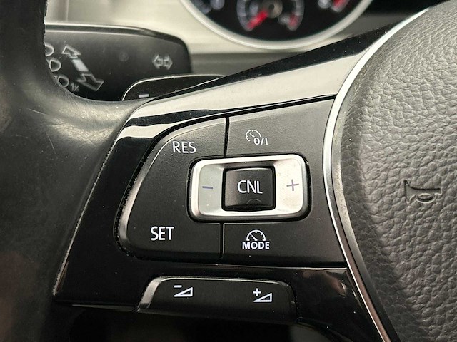Volkswagen golf 1.4 tsi highline 2013 | 4-xfn-14 - afbeelding 17 van  33