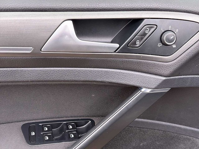 Volkswagen golf 1.4 tsi highline 2013 | g-092-jf i - afbeelding 27 van  28