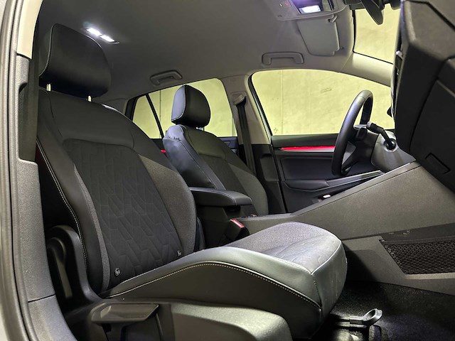 Volkswagen golf 1.5 etsi life edition 150pk 2025 (19.126 km), kpk-79-l - afbeelding 31 van  44