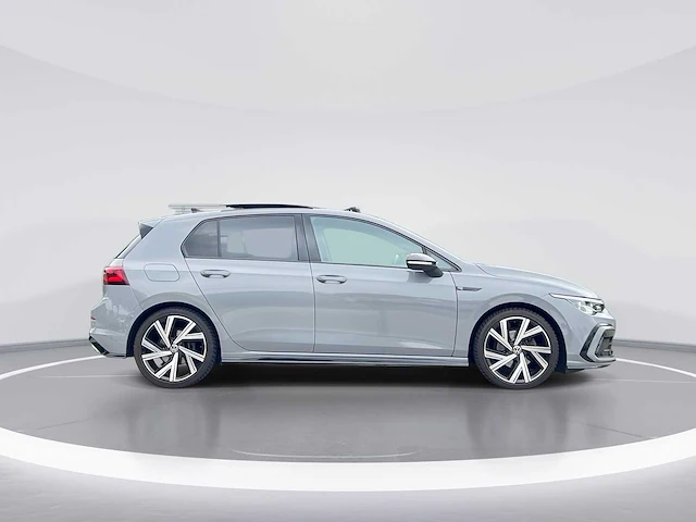Volkswagen golf 1.5 etsi r-line | l-848-jb - afbeelding 13 van  33