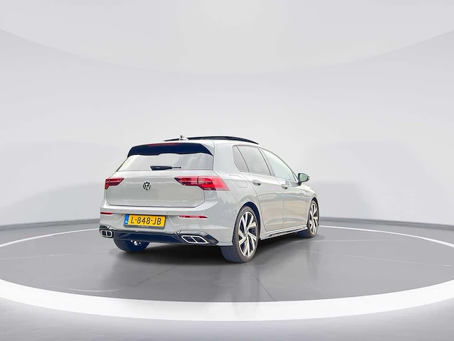 Volkswagen golf 1.5 etsi r-line | l-848-jb - afbeelding 12 van  33