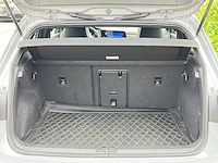 Volkswagen golf 1.5 etsi r-line | l-848-jb - afbeelding 28 van  45