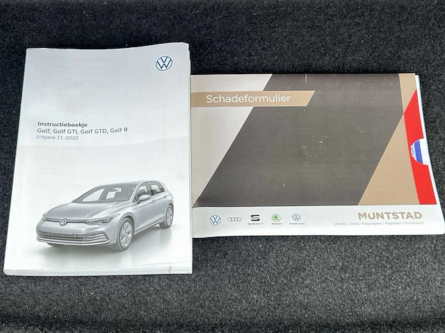 Volkswagen golf 1.5 etsi r-line | l-848-jb - afbeelding 39 van  45