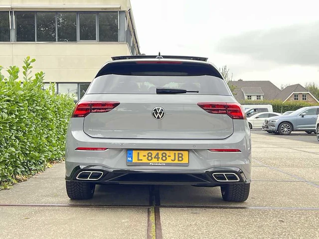Volkswagen golf 1.5 etsi r-line | l-848-jb - afbeelding 3 van  46