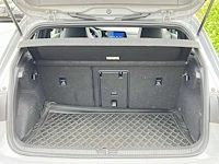 Volkswagen golf 1.5 etsi r-line | l-848-jb - afbeelding 11 van  46