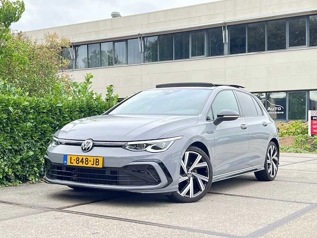 Volkswagen golf 1.5 etsi r-line | l-848-jb - afbeelding 1 van  46