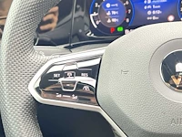 Volkswagen golf 1.5 etsi r-line | l-848-jb - afbeelding 17 van  46