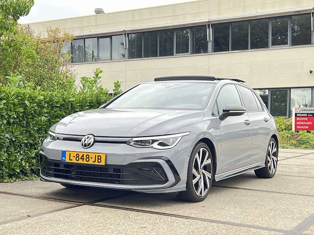 Volkswagen golf 1.5 etsi r-line | l-848-jb - afbeelding 41 van  46